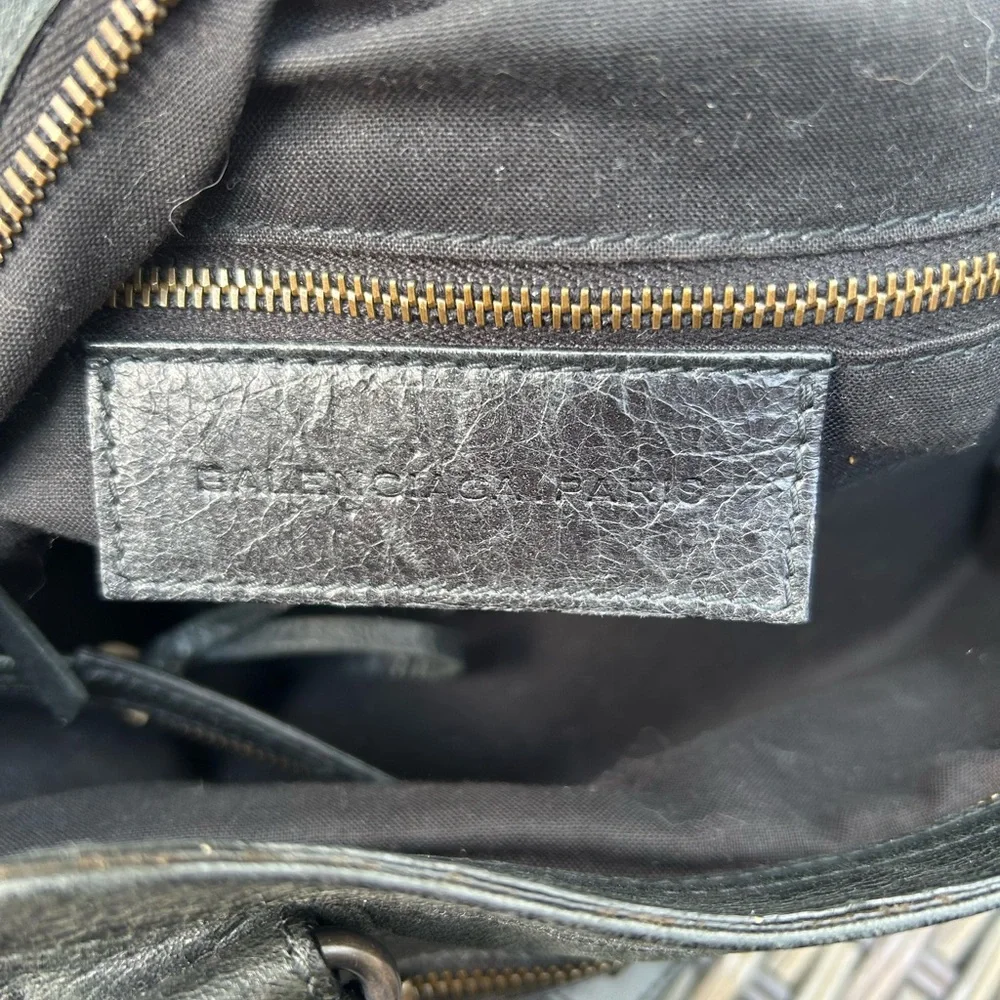 Balenciaga Velo Black Leather Crossbody Bag - Picture 6 of 13